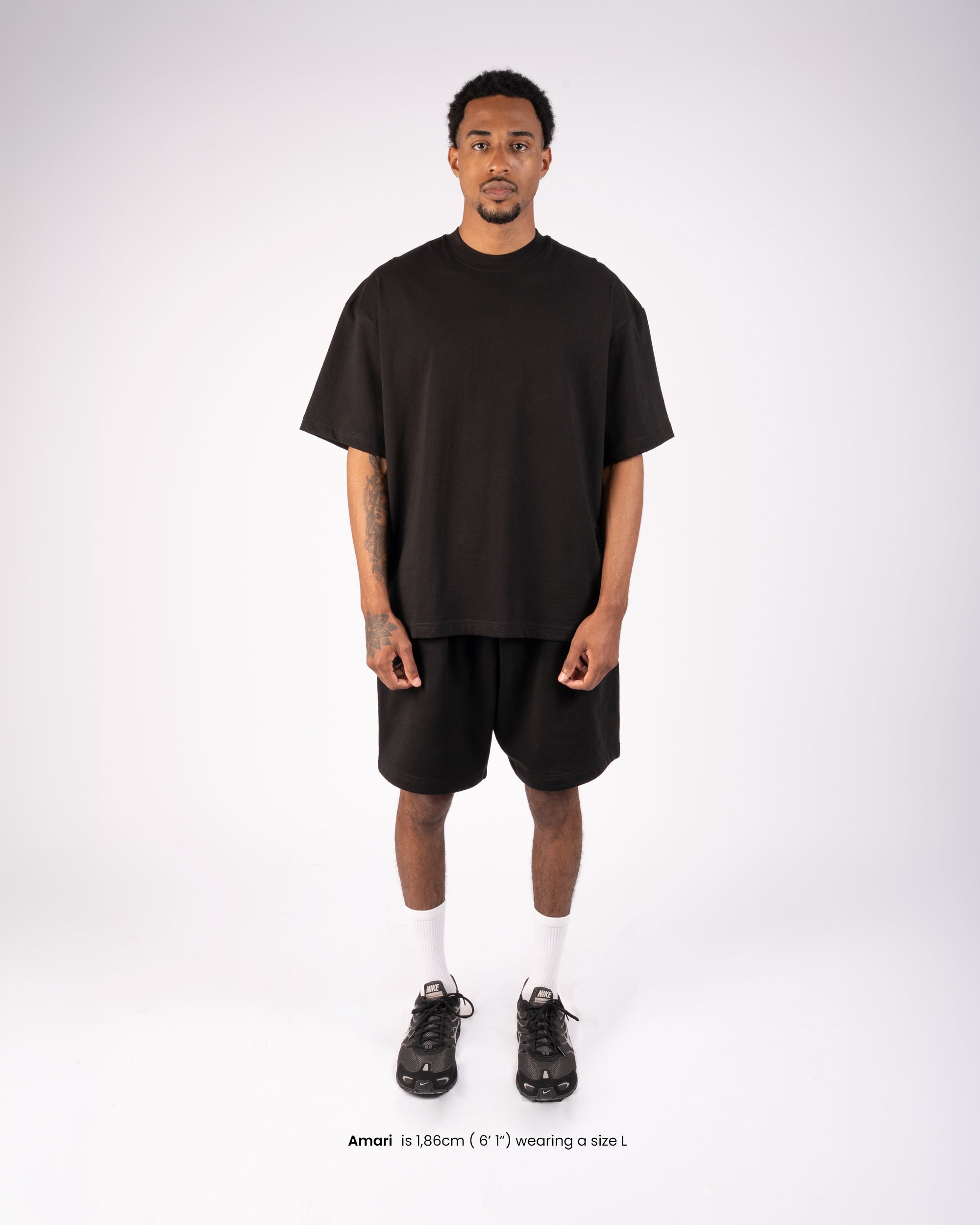 OVERSIZED T-SHIRT 200 GSM - BLACK